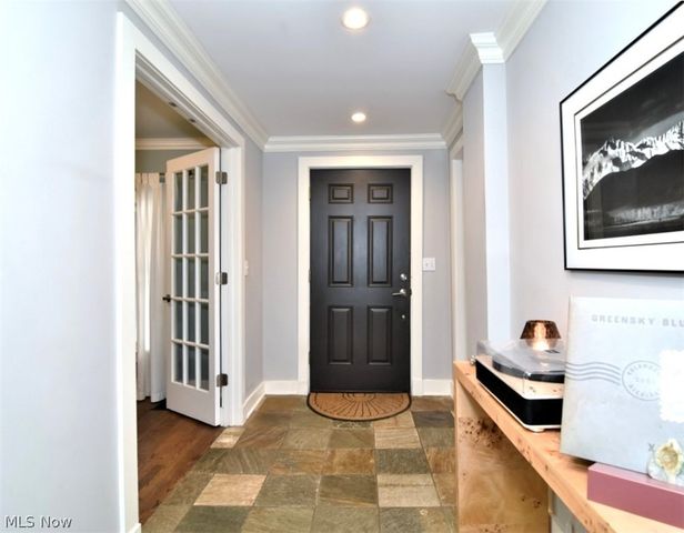 324 South Street, Chardon, OH 44024