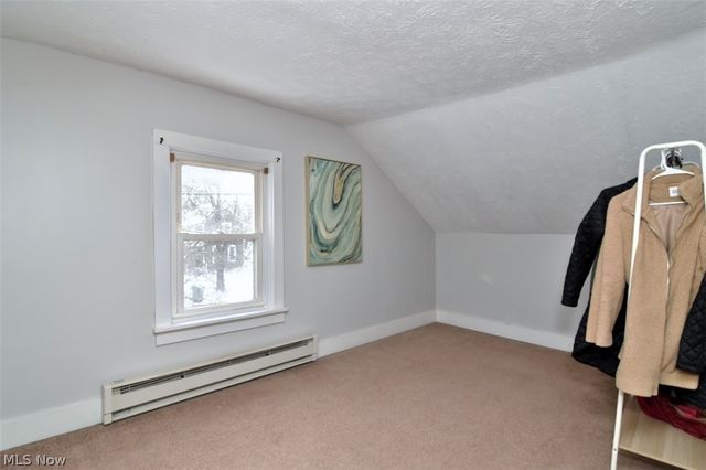 324 South Street, Chardon, OH 44024