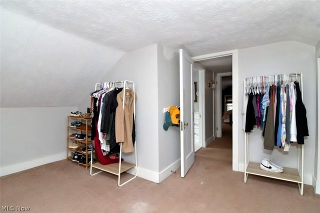 324 South Street, Chardon, OH 44024