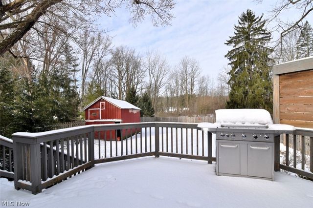 324 South Street, Chardon, OH 44024