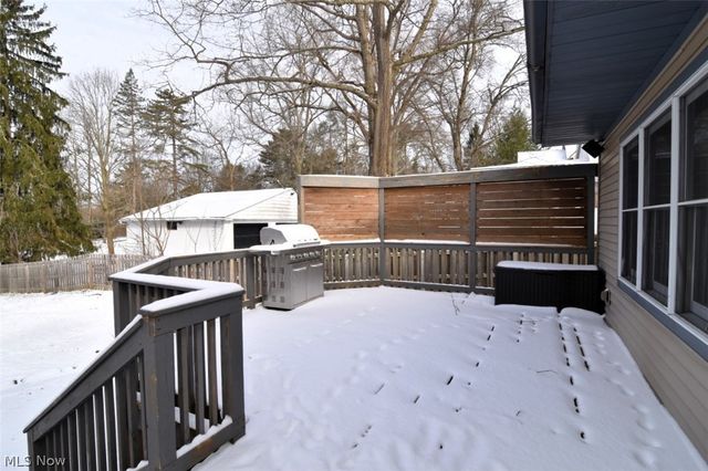 324 South Street, Chardon, OH 44024