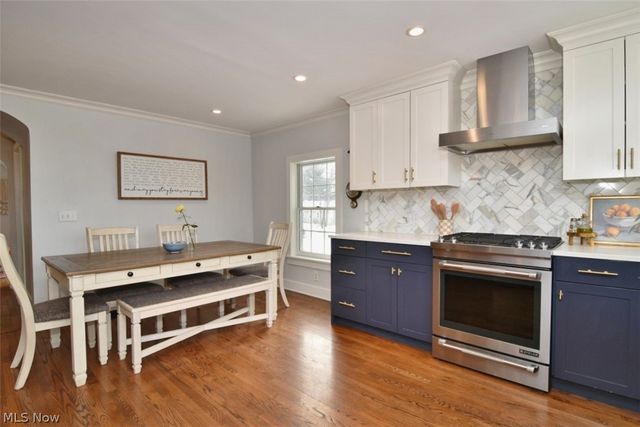 324 South Street, Chardon, OH 44024