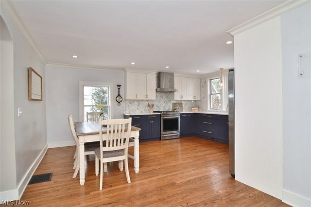 324 South Street, Chardon, OH 44024