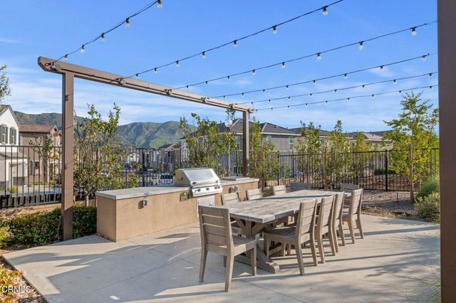 400 Tibbetts Street, Santa Paula, CA 93060