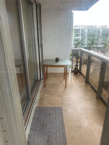 6039 Collins Ave 505, Miami Beach, FL 33140