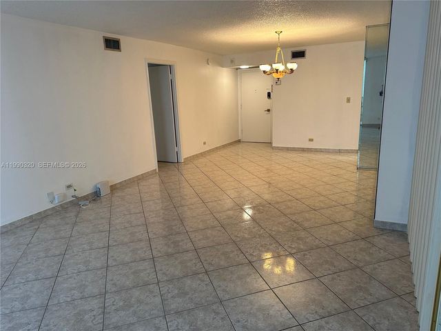 6039 Collins Ave 505, Miami Beach, FL 33140