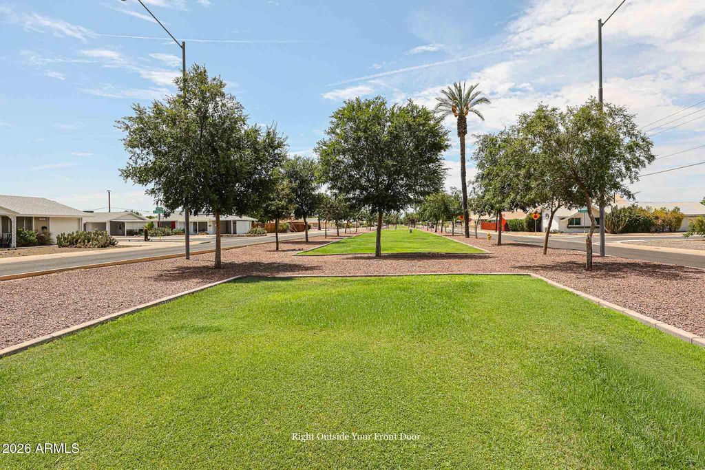 11439 N 107TH Avenue, Sun City, AZ 85351 — photo 2