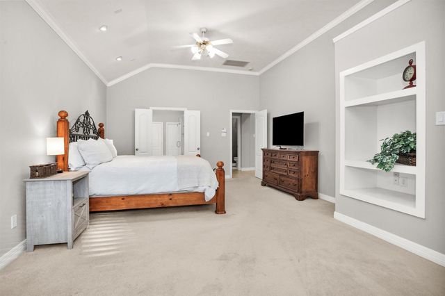 13262 Meadow Creek Lane, Conroe, TX 77302