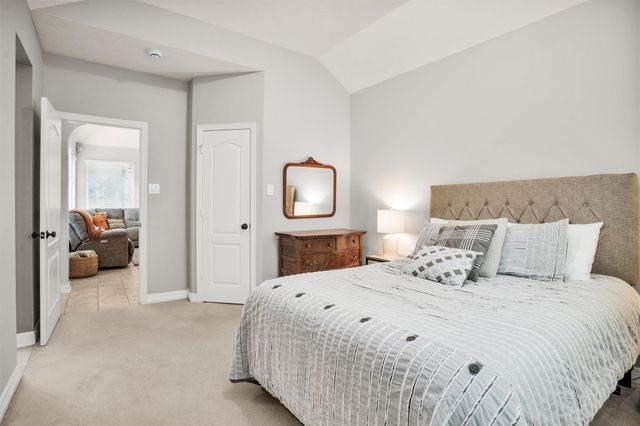 13262 Meadow Creek Lane, Conroe, TX 77302