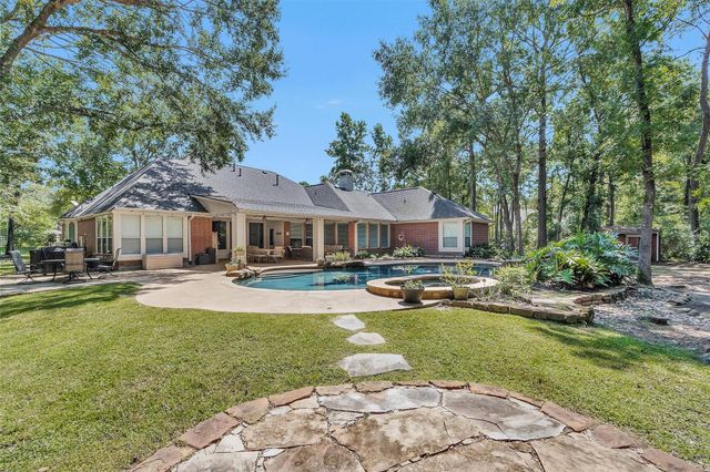 13262 Meadow Creek Lane, Conroe, TX 77302