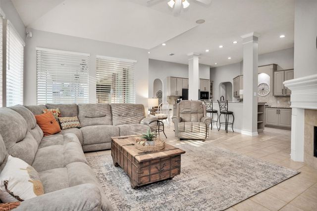 13262 Meadow Creek Lane, Conroe, TX 77302