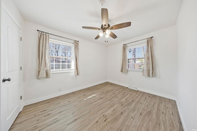 715 Carole Place, Newburgh, IN 47630