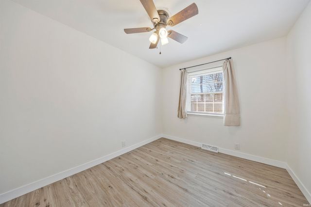 715 Carole Place, Newburgh, IN 47630