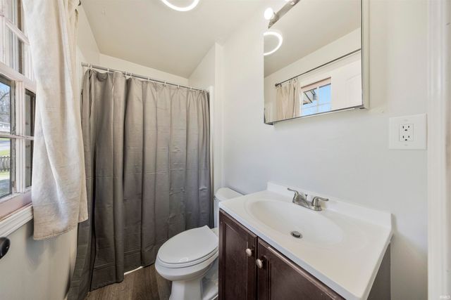 715 Carole Place, Newburgh, IN 47630