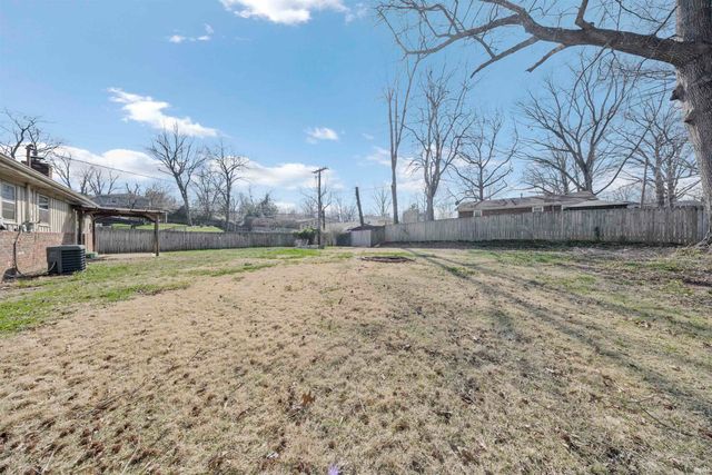 715 Carole Place, Newburgh, IN 47630
