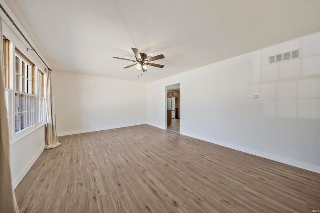 715 Carole Place, Newburgh, IN 47630