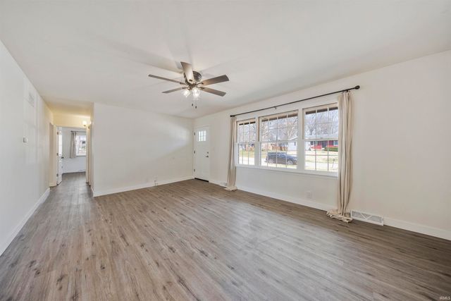 715 Carole Place, Newburgh, IN 47630