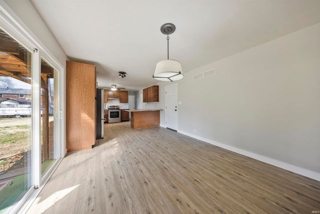 715 Carole Place, Newburgh, IN 47630