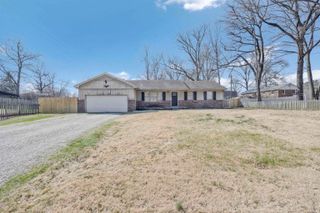 715 Carole Place, Newburgh, IN 47630