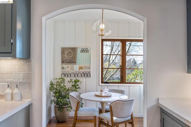 101 101 Windsor Ave., Kensington, CA 94708