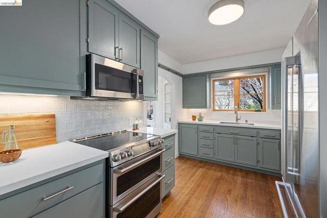 101 101 Windsor Ave., Kensington, CA 94708