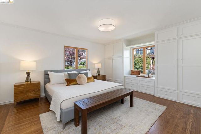 101 101 Windsor Ave., Kensington, CA 94708