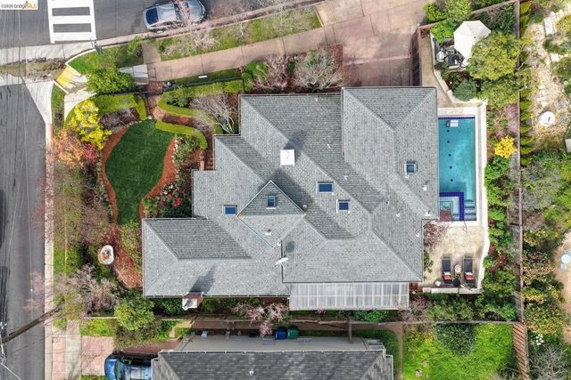 101 101 Windsor Ave., Kensington, CA 94708