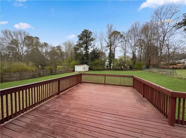 1272 Owen Circle, Sugar Hill, GA 30518