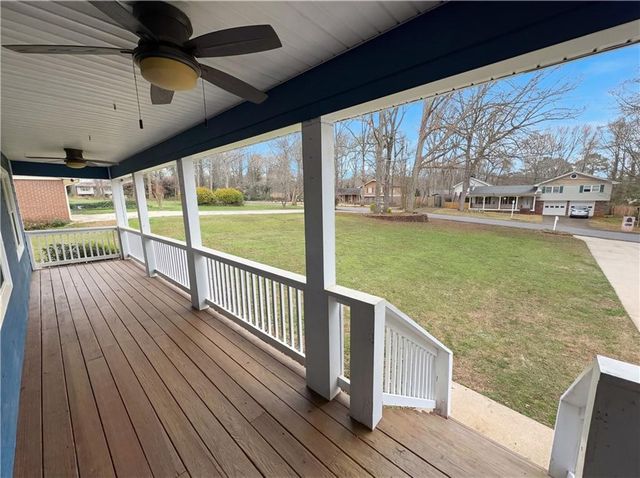 1272 Owen Circle, Sugar Hill, GA 30518