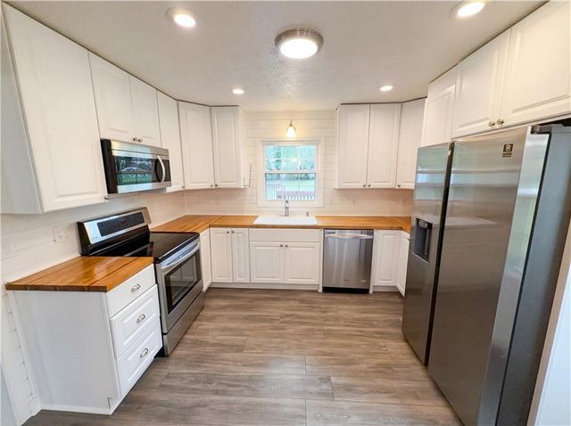 1272 Owen Circle, Sugar Hill, GA 30518
