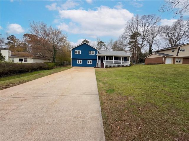 1272 Owen Circle, Sugar Hill, GA 30518