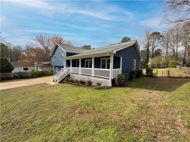 1272 Owen Circle, Sugar Hill, GA 30518