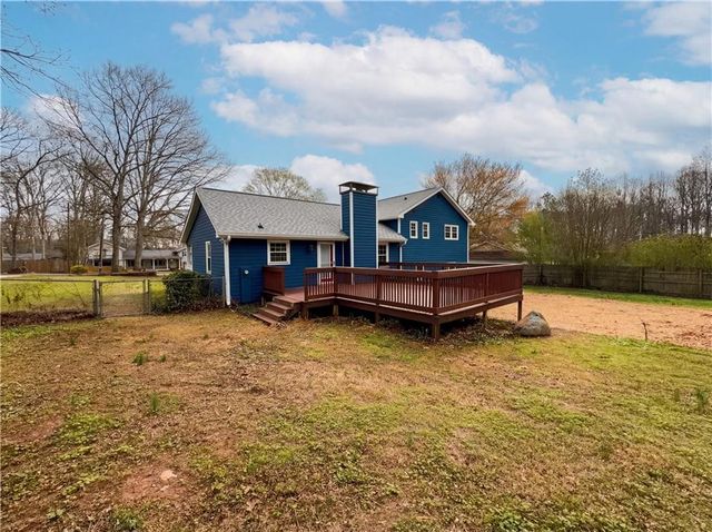 1272 Owen Circle, Sugar Hill, GA 30518