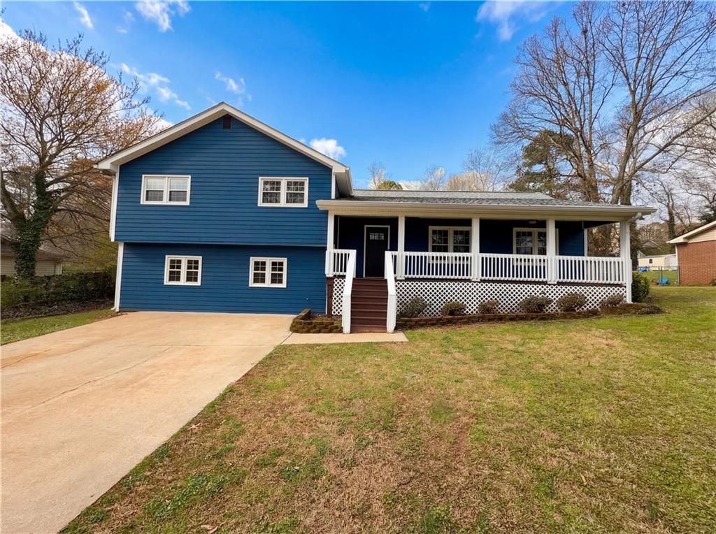 1272 Owen Circle, Sugar Hill, GA 30518