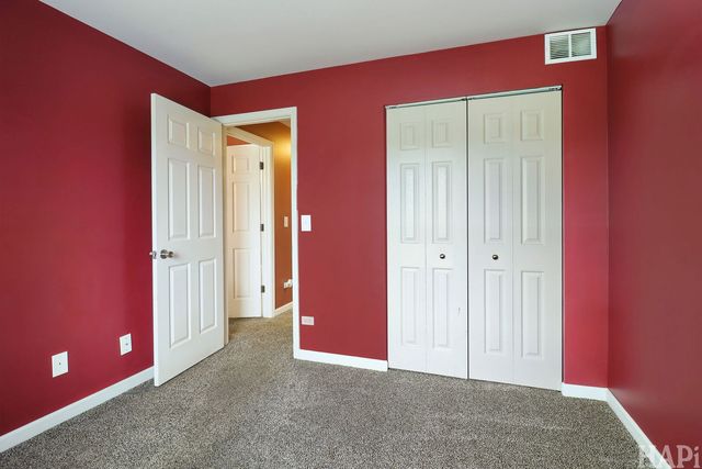 354 WILMINGTON Drive C1, Bartlett, IL 60103