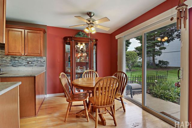 354 WILMINGTON Drive C1, Bartlett, IL 60103