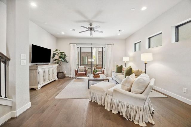4211 Allen Street, Houston, TX 77007