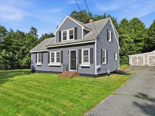 64 Camp Opechee Road, Centerville, MA 02632