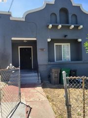 2137 E 27th, Oakland, CA 94606