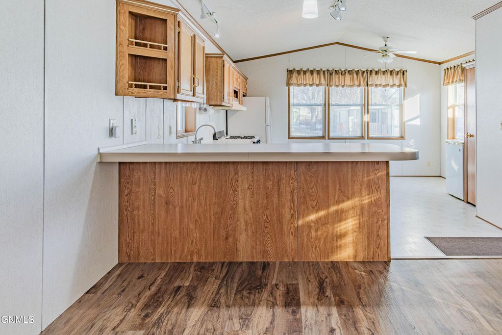 4303 Patriot Drive, Bismarck, ND 58503 photo 20