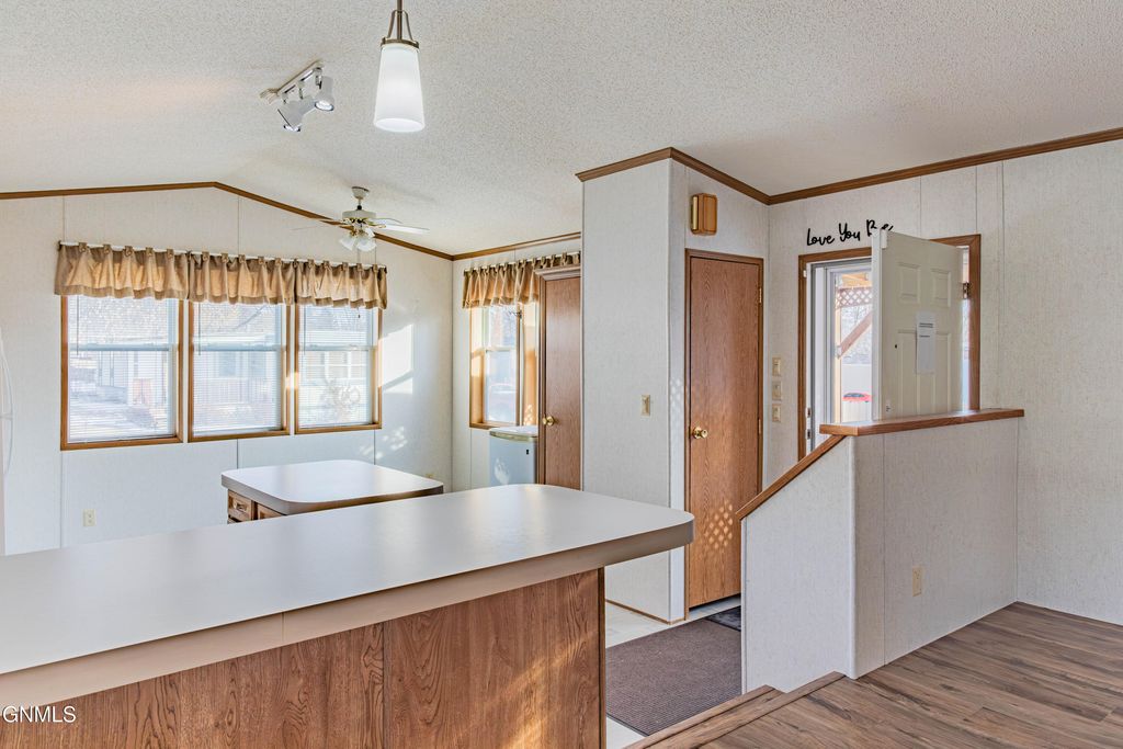 4303 Patriot Drive, Bismarck, ND 58503 photo 5