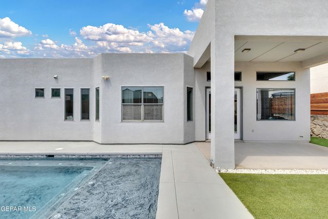 12632 Josie Tinajero Avenue, El Paso, TX 79928