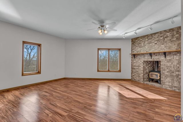 2660 NE Kaw Valley School RD 2520 NE Kaw Valley Schoo, Topeka, KS 66617