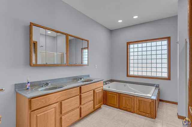 2660 NE Kaw Valley School RD 2520 NE Kaw Valley Schoo, Topeka, KS 66617