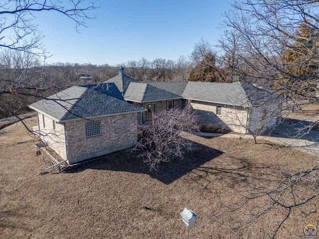 2660 NE Kaw Valley School RD 2520 NE Kaw Valley Schoo, Topeka, KS 66617