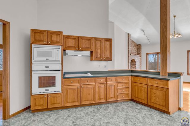 2660 NE Kaw Valley School RD 2520 NE Kaw Valley Schoo, Topeka, KS 66617