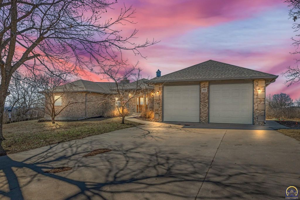 2660 NE Kaw Valley School RD 2520 NE Kaw Valley Schoo, Topeka, KS 66617