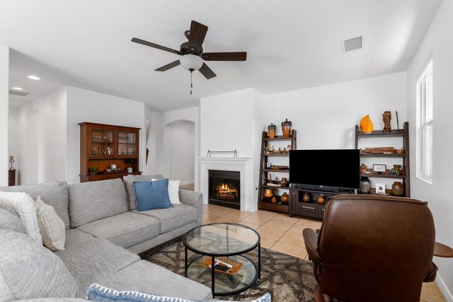 240 Paseo Vista Circle, Palm Desert, CA 92260