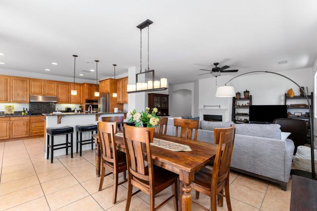 240 Paseo Vista Circle, Palm Desert, CA 92260