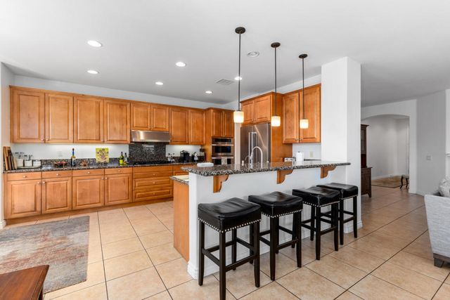 240 Paseo Vista Circle, Palm Desert, CA 92260